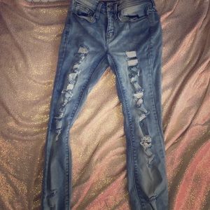 Ripped skinny jeans